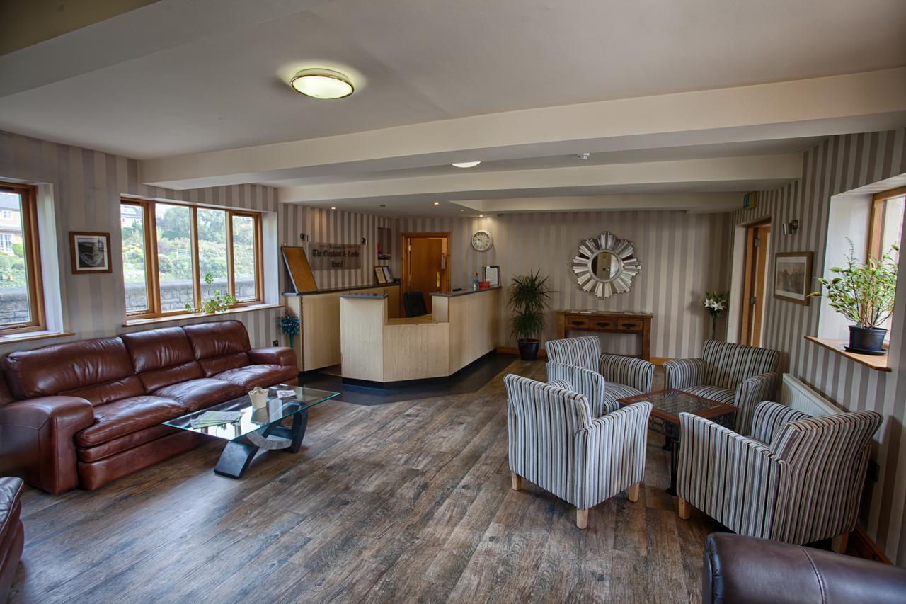 The Elephant & Castle Hotel Нютаун Екстериор снимка